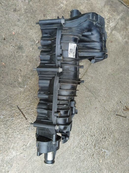 Колектор bmw x3 xdrive 2010г.