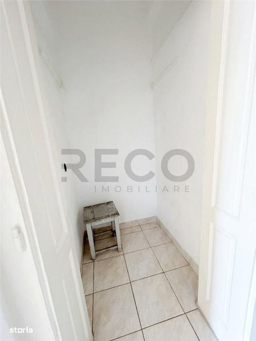 RECO Apartament spatios cu 3 camere, tavan inalt, zona Republicii – id