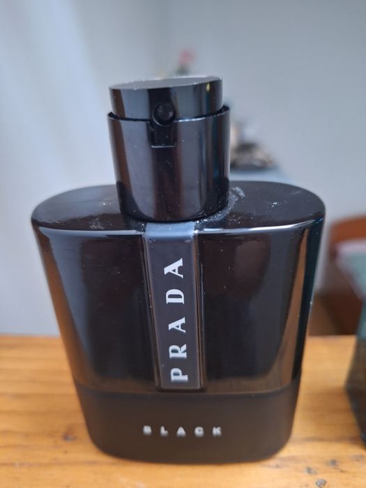 Sticle goale de parfum