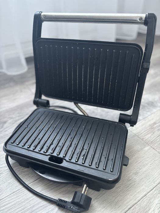 Продам грильницу