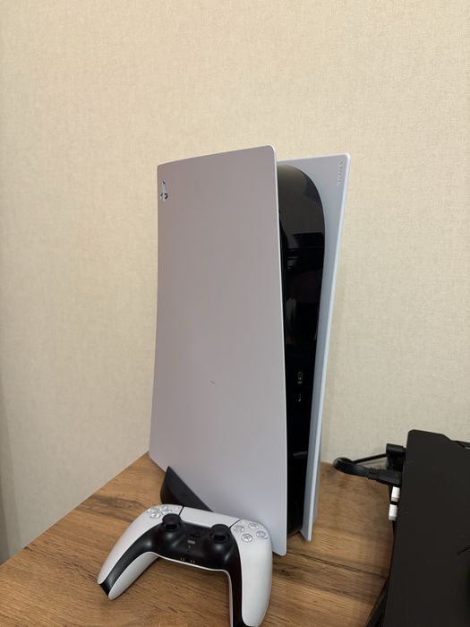 Продам Playstation 5