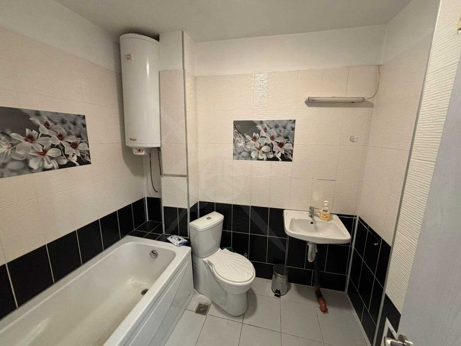 Продава се Тристаен апартамент в Асеновград - 88 кв.м за 1279 €/кв.м - Снимка #4