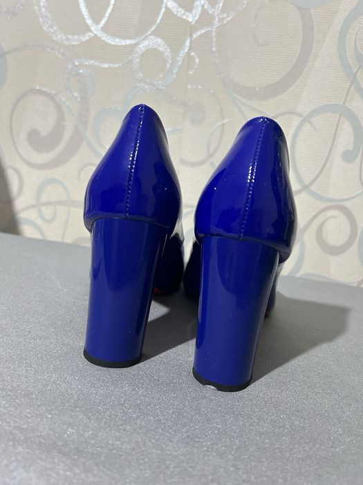 Туфли срочно продам