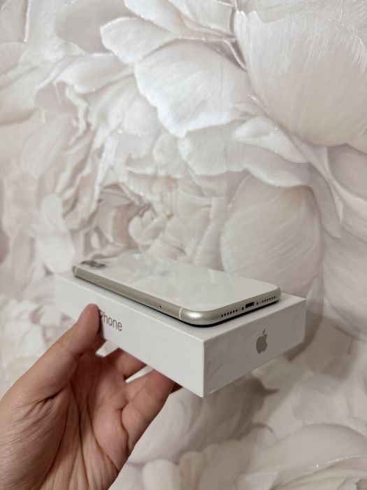 IPhone 11/128Gb - В отличном состоянии