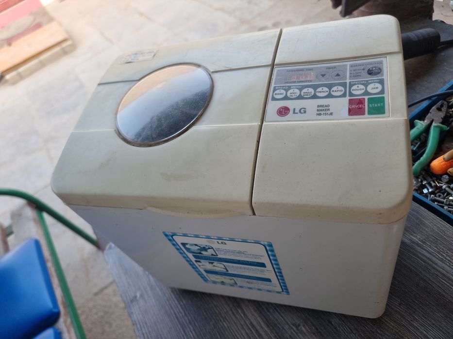 Хлебопечка на запчасти срочно