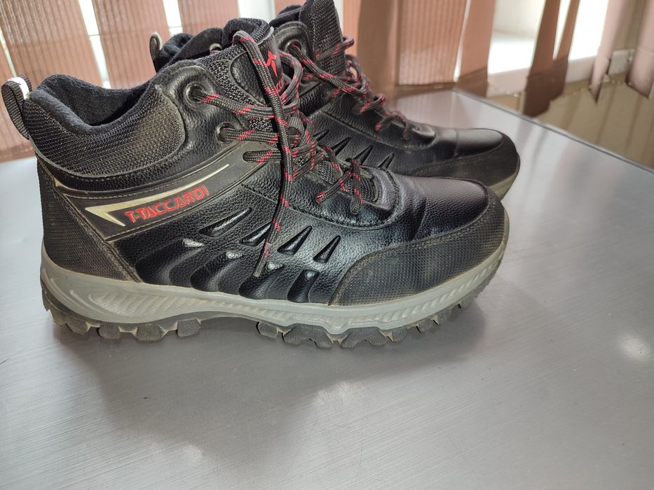 Демисезонные ботинки 37 размер