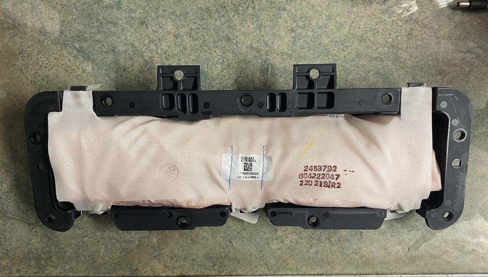 Airbag на колената за Mercedes ML W166 GL X166