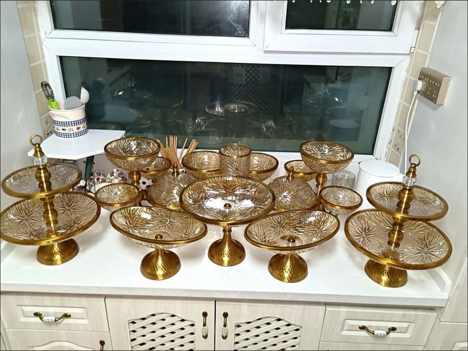 посуда для гостей