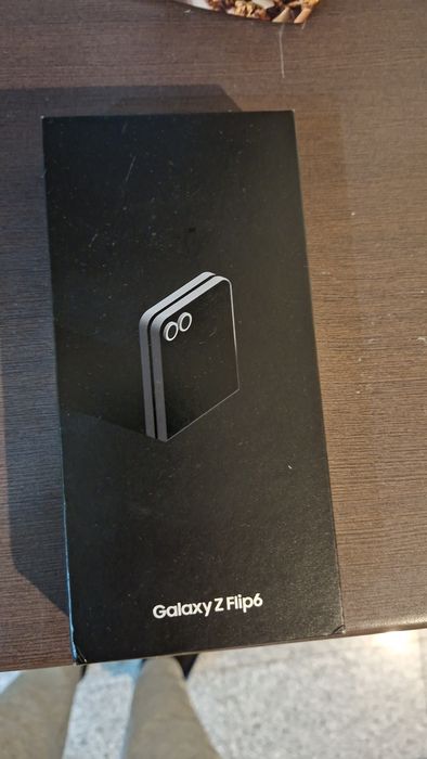 Samsung Z Flip 6