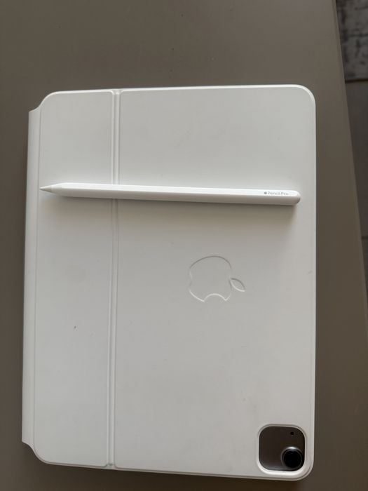 продам Планшет Apple iPad Air 11