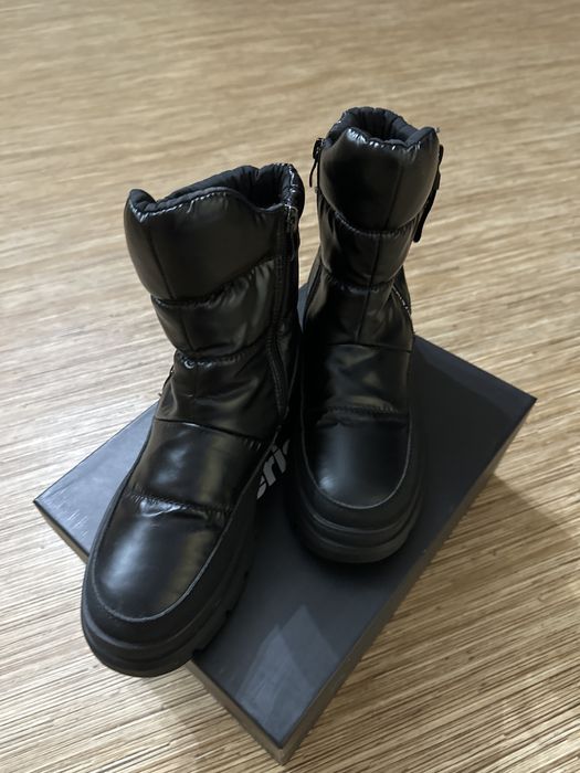 Продам ботинки 36 размер