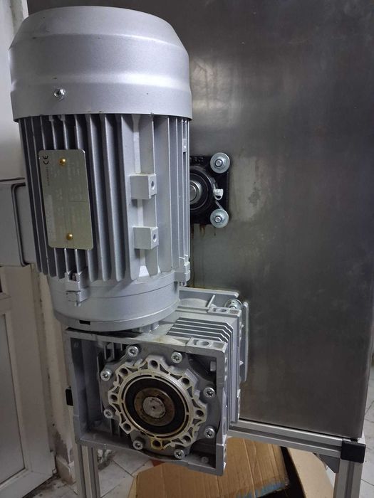 Extruder Inox 90L cu turatie variabila, alimentare 230V