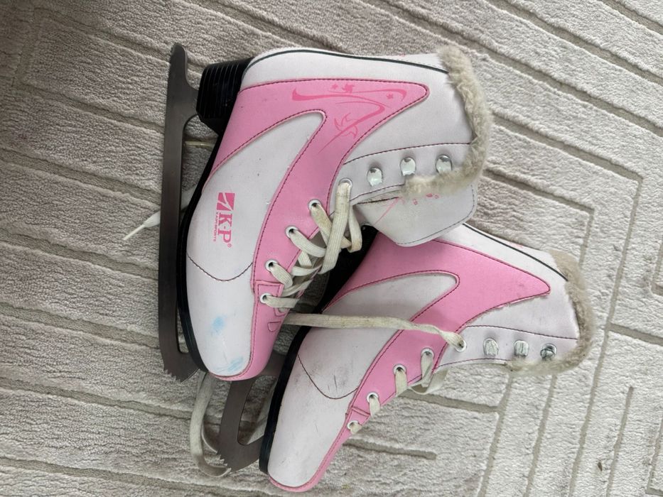 Продам Коньки! Размер 35-36 размер