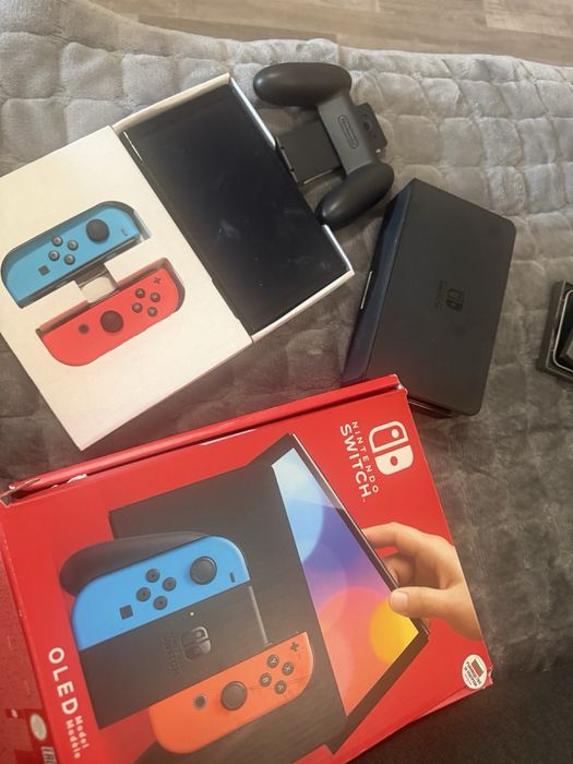 Nintendo Switch OLED 64GB RED&BLUE