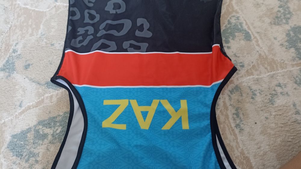 Спортивные костюмы