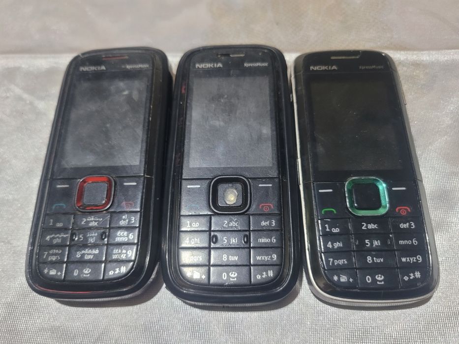 Nokia telefonlar sotiladi