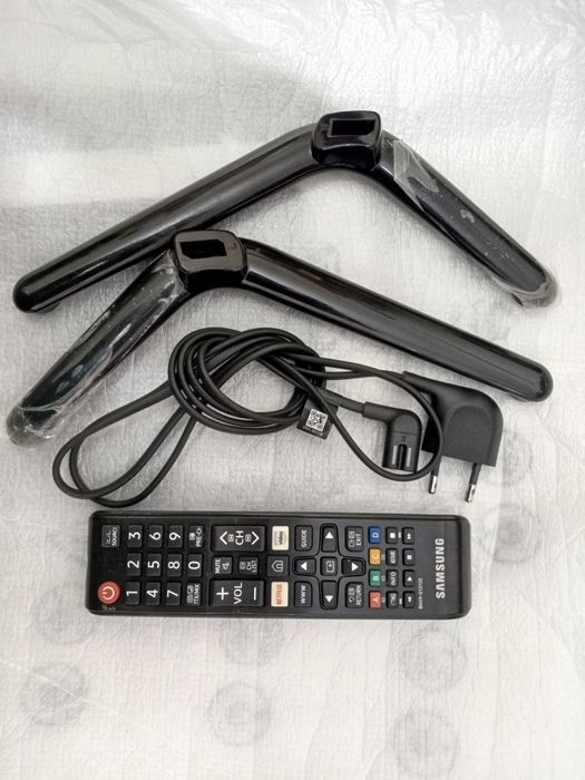 телевизор Samsung smart 109см