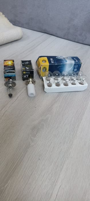 Крушки за камион - всички за 8 евро