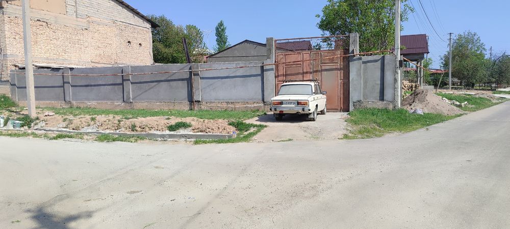 Toshkent tumani ,Hasanboydan  3km kirganda  joy sotiladi 4 sotu