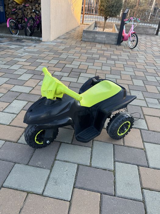 Vand atv  copii mici