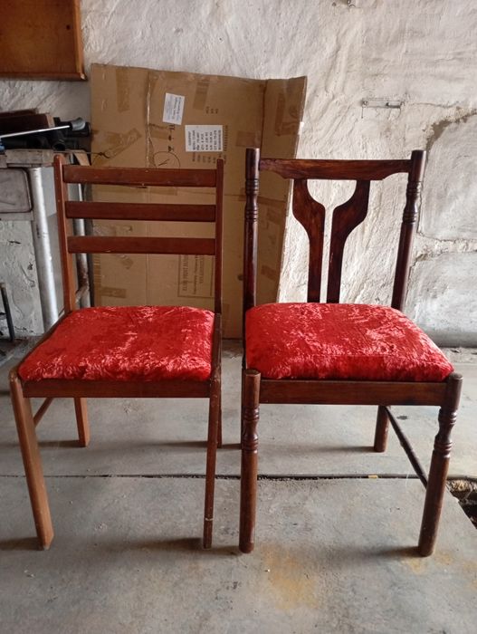 Продаю стулья под рестоврацию