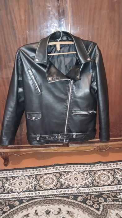 Продам кожаную куртку