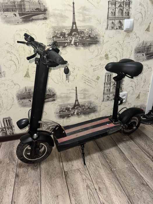 Продам электросамокат