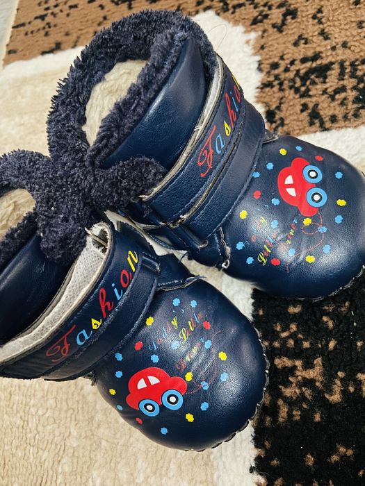 Продам обувь на годик