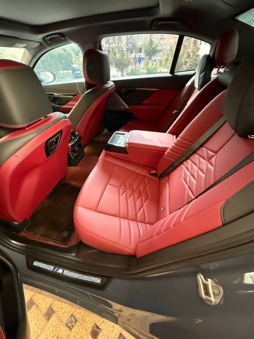 BMW i5 35L eDRIVE 2024 йил