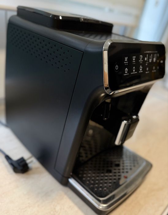 Espressor automat PHILIPS Seria 3200 LatteGo