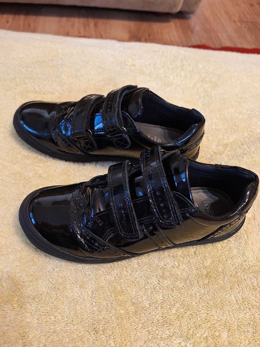 Pantofi Geox piele fetita nr 33