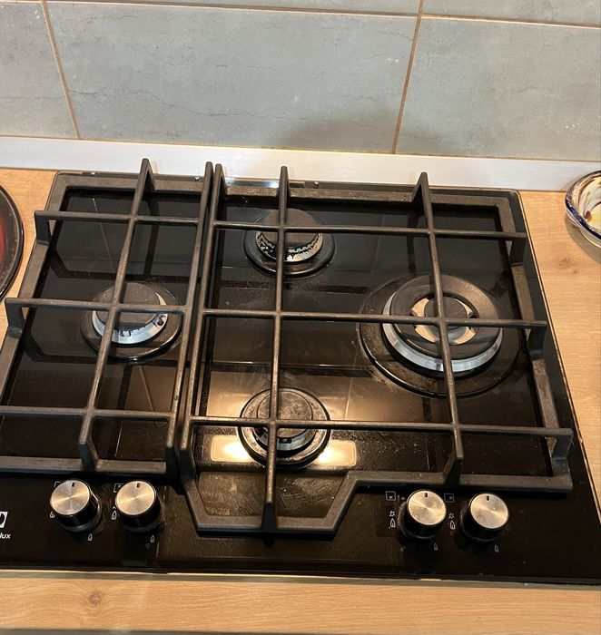 Plita pe gaz electrolux