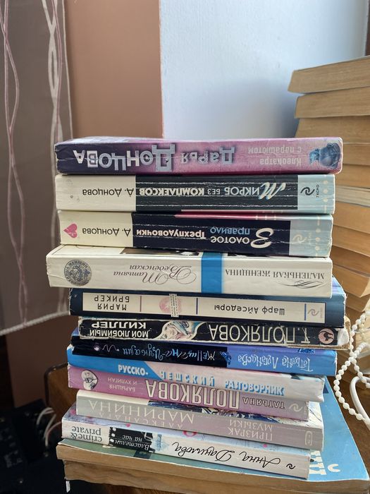 Продам книги  романы, детективы