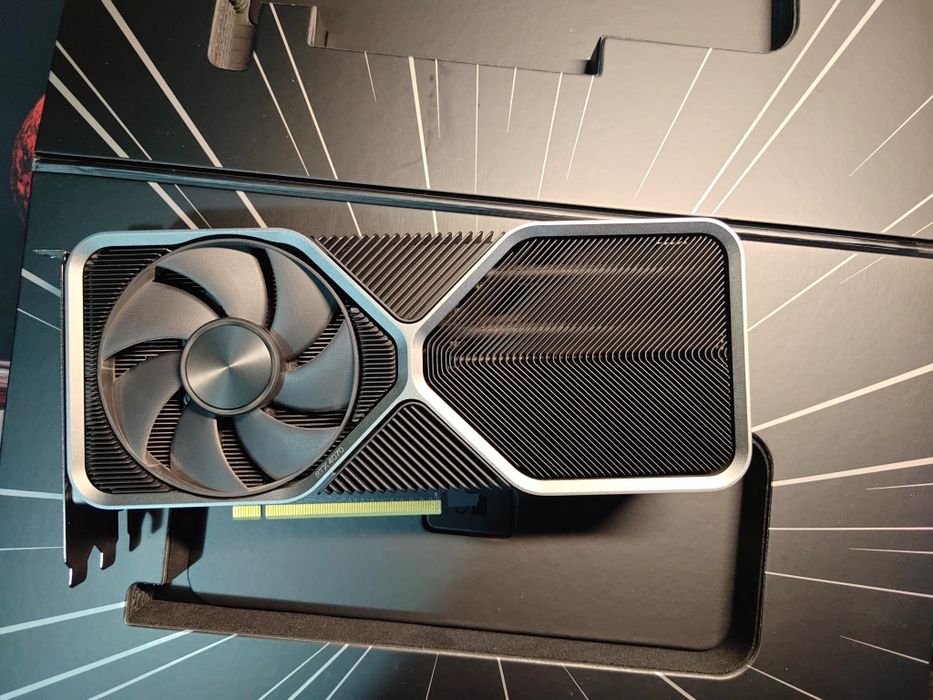 Видеокарта NVIDIA GeForce RTX 4070 12 GB Founders Edition