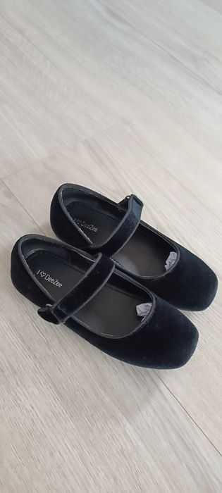 Pantofi catifea si piele lacuita