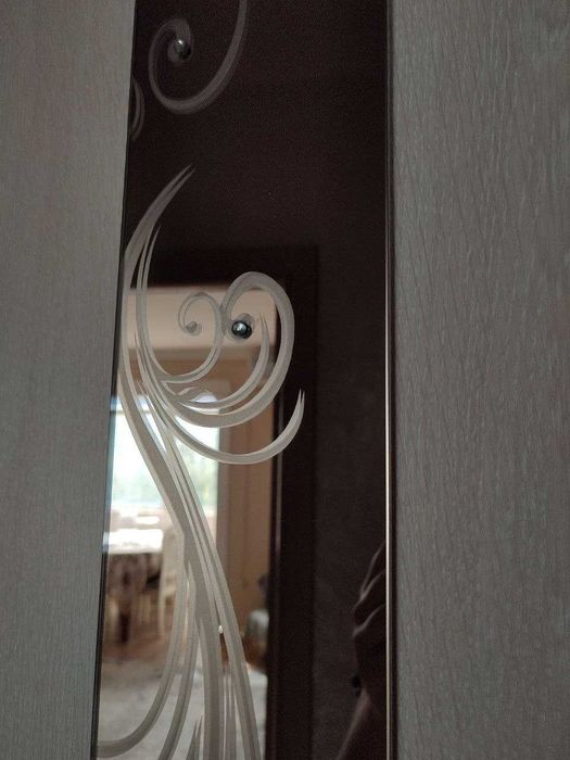 Продам плательно-вещевой шкаф