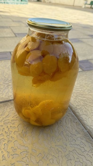 Компоты и натуральный соки домашние