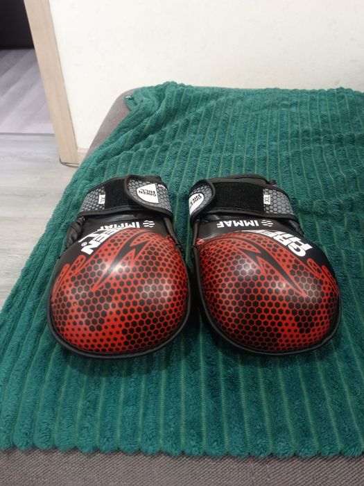 Перчатки для мма