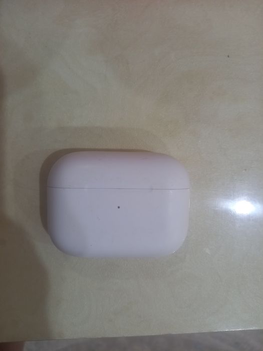 Продам наушники айфон оригинал