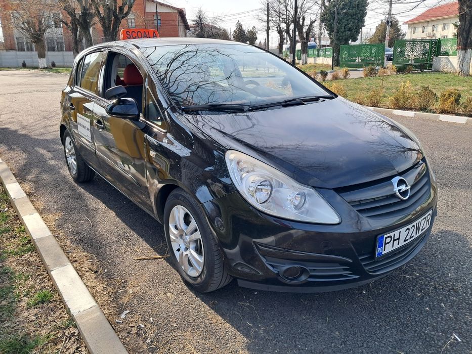 Instructor auto Scoala de șoferi Câmpina Prahova
