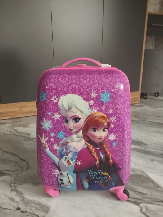 Продам Чемодан детский