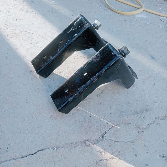 Кронштейн для запаски газель