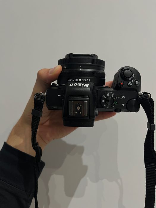 Nikon Z50 + обектив NIKKOR Z DX 16-50mm + аксесоари