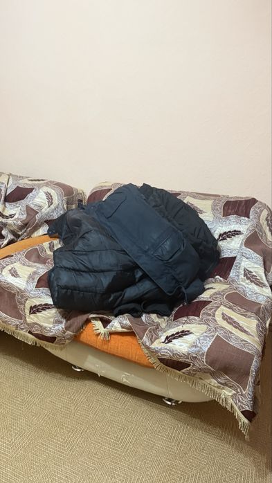 Диван и кресло отдам бесплатно