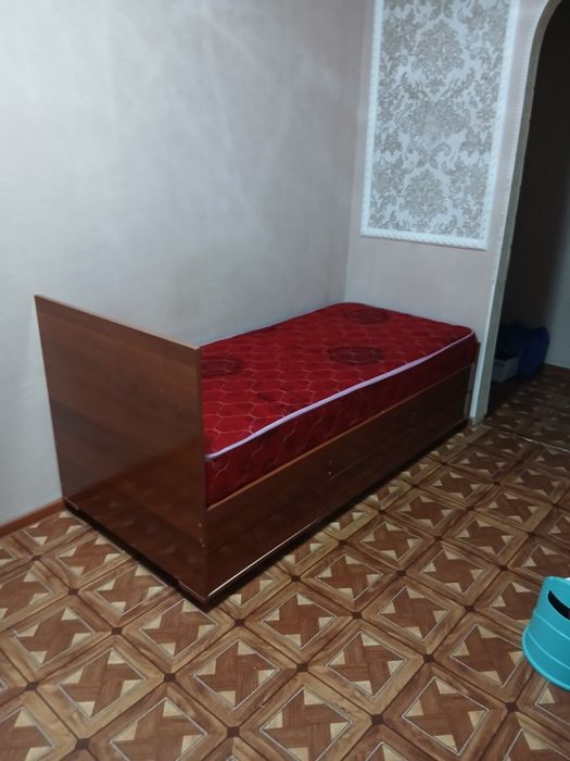 Спальный одноместный  кроват