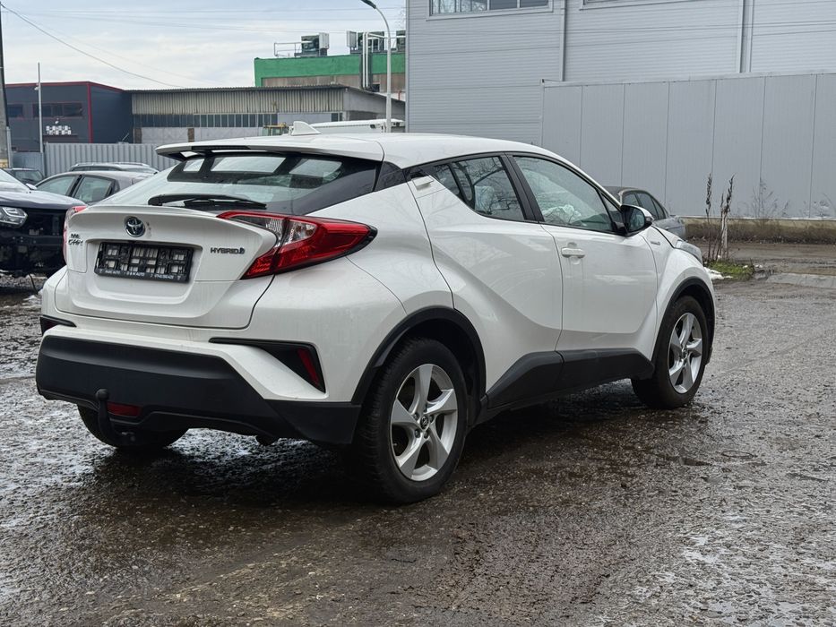 Toyota C-HR 2018 | 1.8 Hybrid | Auto Avariat
