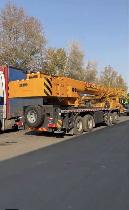 Продается авто кран XCMG наличе в Ташкенте