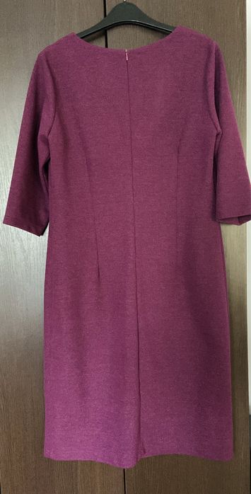 Rochie de zi, lejeră, cu detaliu in partea de sus