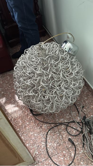 Продам люстру в хорошем состоянии