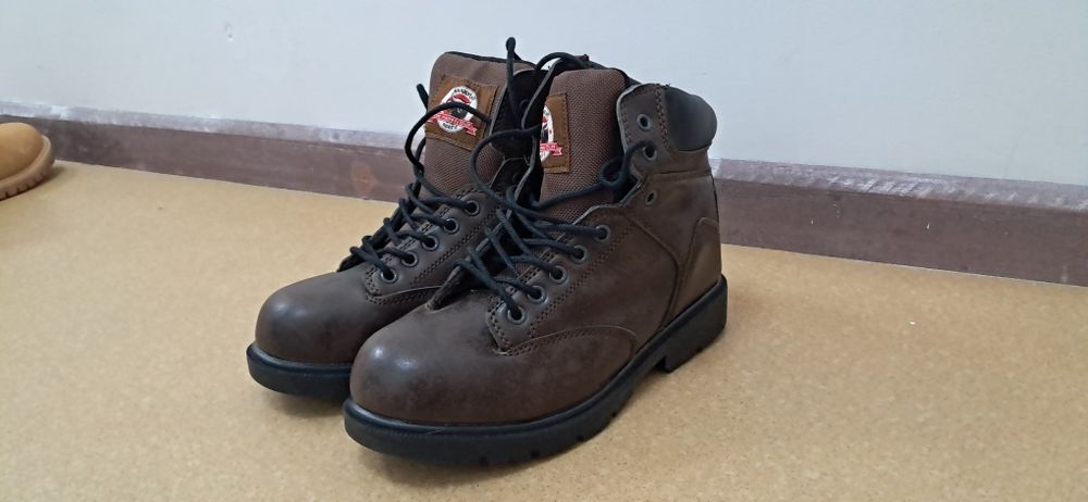 Спецодежды и обувь